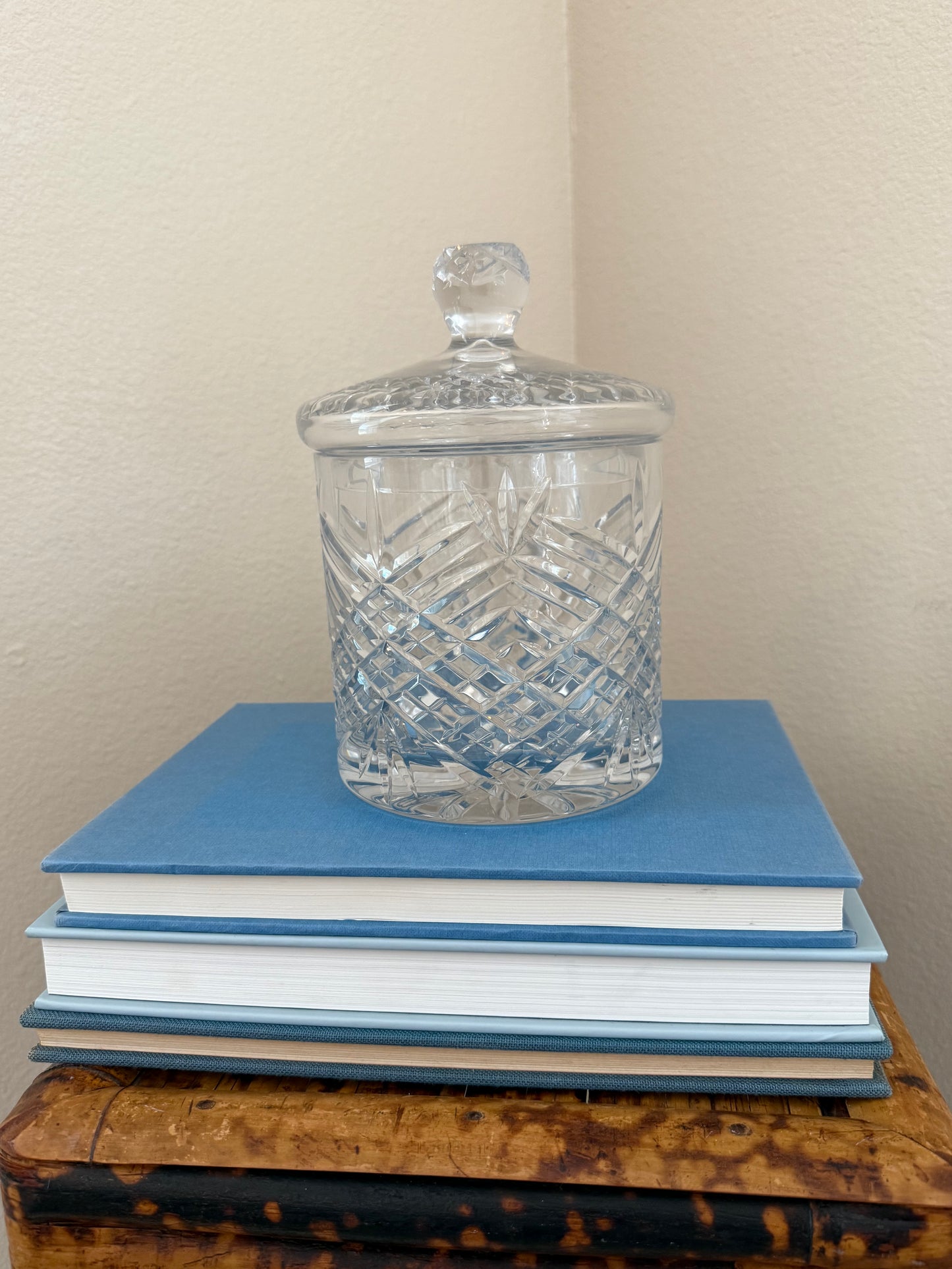 Crystal biscuit jar