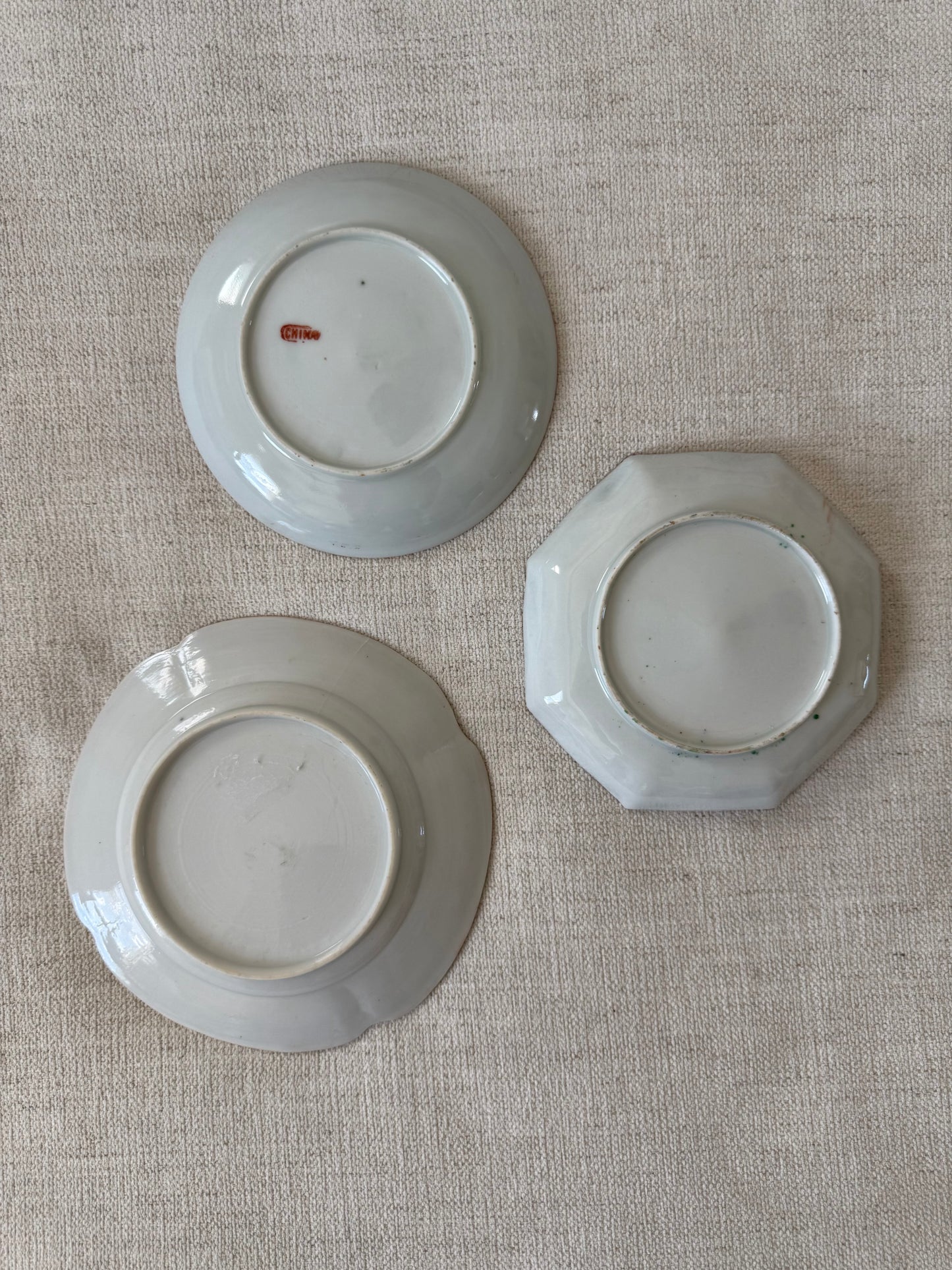 Antique Rose Medallion plate set