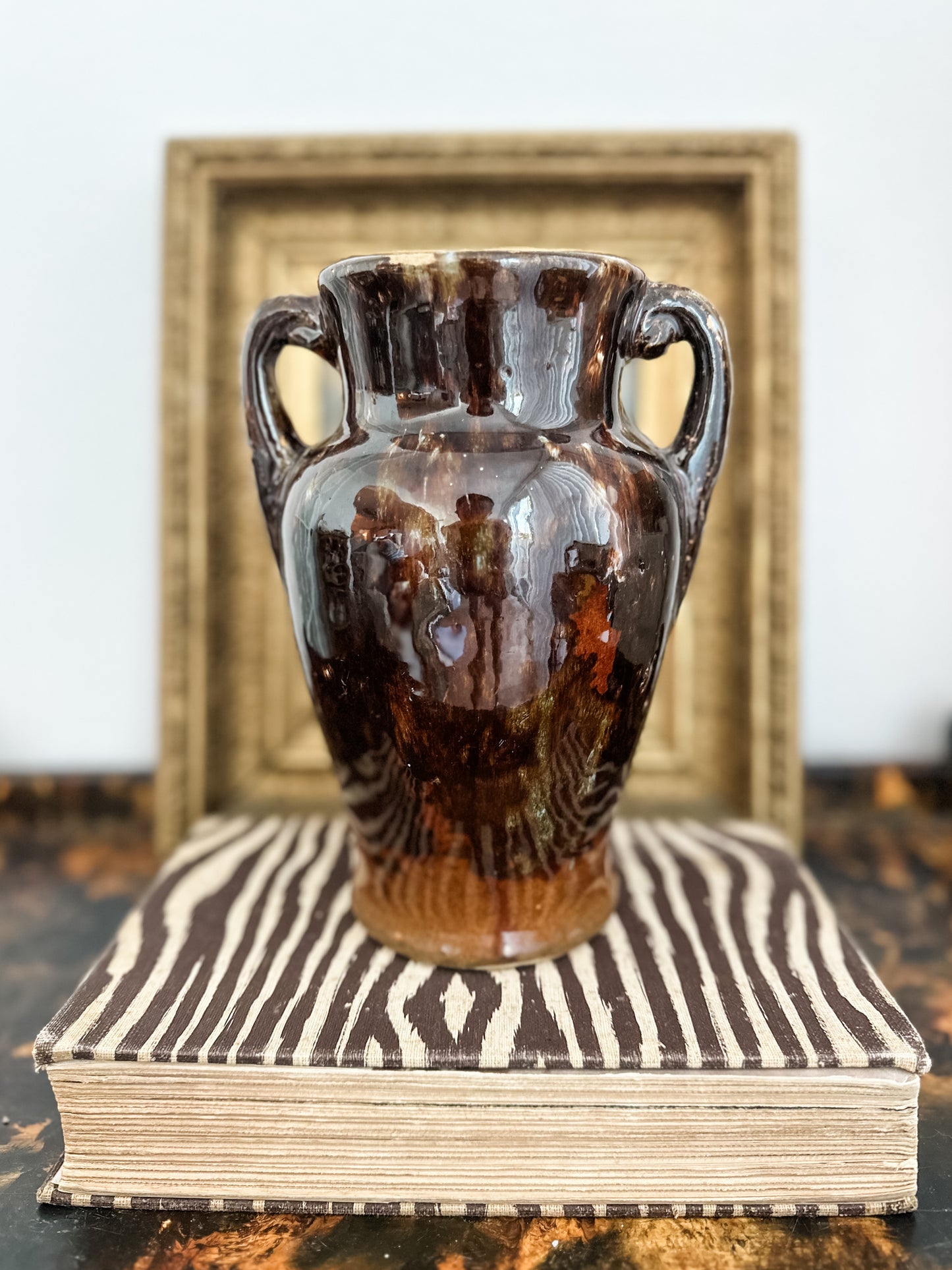 Studio pottery jar/vase