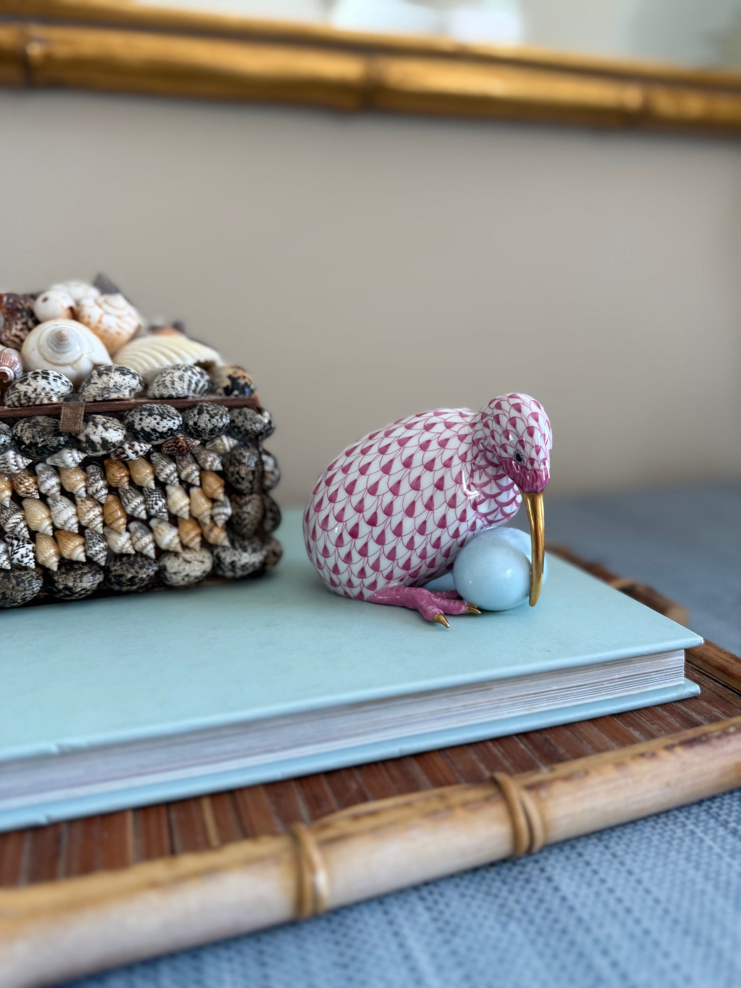 Herend Kiwi in Raspberry