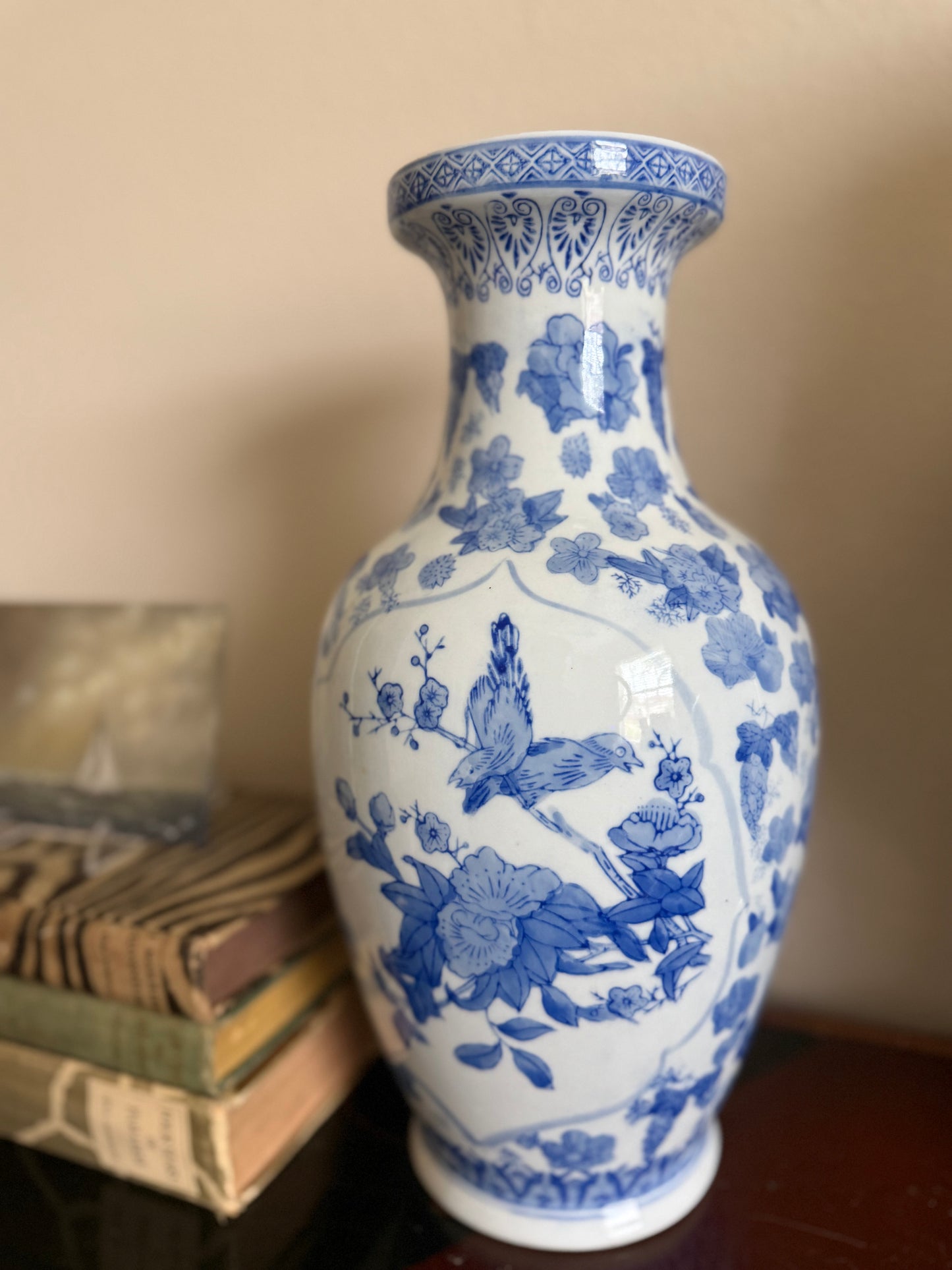 Vintage chinoiserie vase
