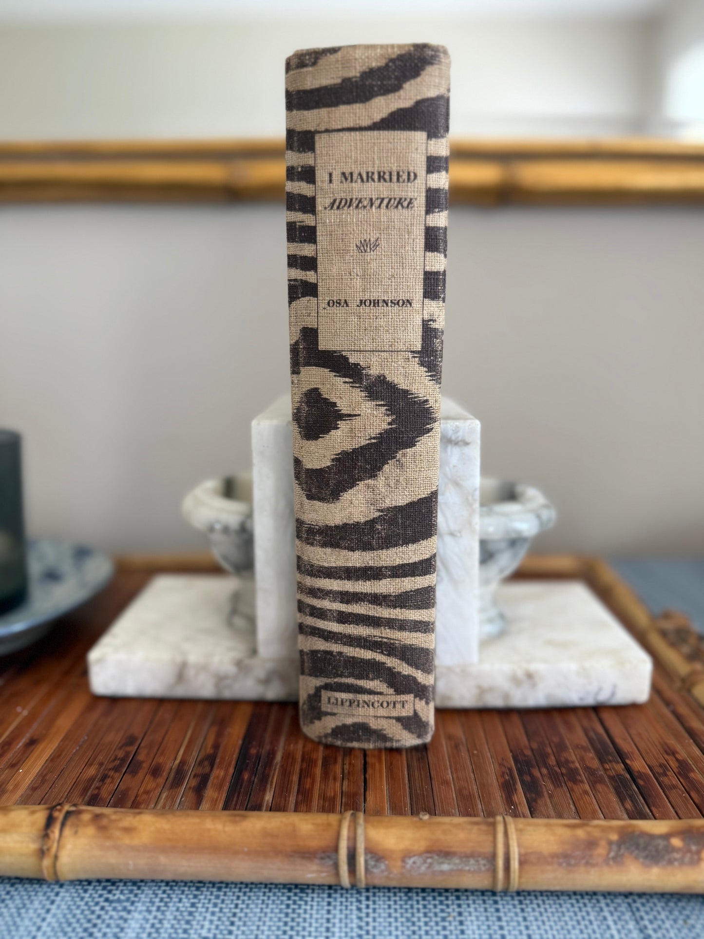 Vintage alabaster bird bath bookends