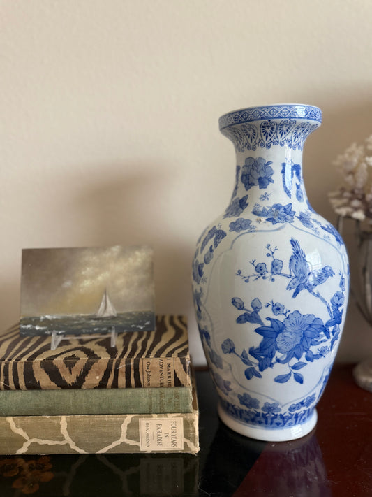 Vintage chinoiserie vase